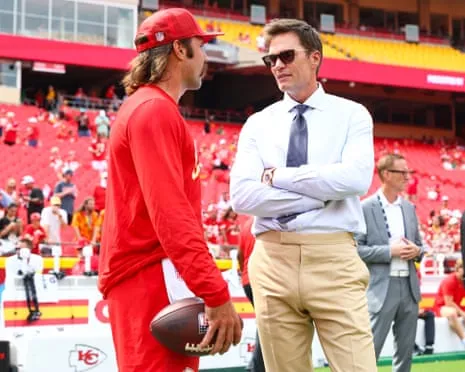 The seven-time Super Bowl champion sparks fan criticism after showing up in Las Vegas Raiders sideline box